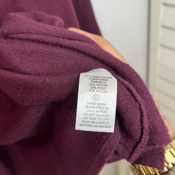 Evolution by Cyrus | Women’s Ancho Chili Burgundy Cardigan Small NWT - Picture 7 of 9
